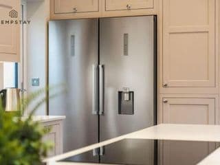 FAMILY FRIENDLY ESCAPE IN ETON & COUNTRYSIDE VIEWS - Photo 17