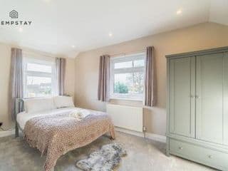 FAMILY FRIENDLY ESCAPE IN ETON & COUNTRYSIDE VIEWS - Photo 7