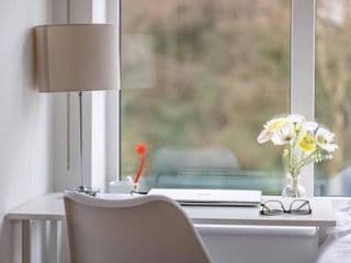 STYLISH HOME @ VIRGINIA WATER LAKE & FREE PARKING - Photo 11