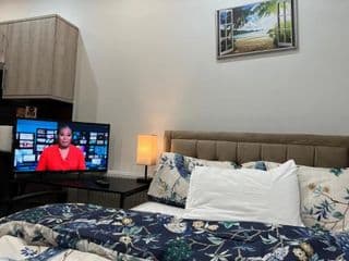 MIA Residence - Entire Studio apartment - City View - London - Next to Ealing Broadway Station - Photo 4