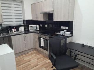 MIA Residence - Entire Studio apartment - City View - London - Next to Ealing Broadway Station - Photo 7