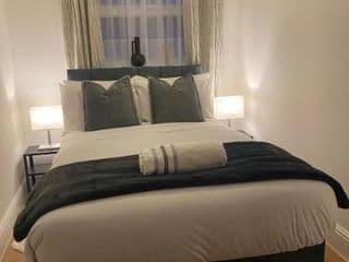 Luxury 2 Bedroom House - Photo 17