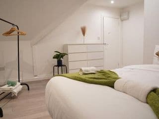 Peaceful Luxury Apartment - Photo 16