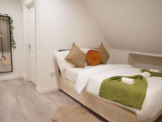 Peaceful Luxury Apartment - Photo 7