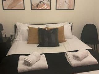 Great 1Bed 10 mins from East Croydon with Free parking