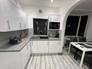 Rooms in lovely Victorian House - kitchen, bathroom for guest use only - Photo 19