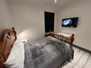 Rooms in lovely Victorian House - kitchen, bathroom for guest use only - Photo 4