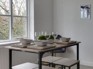 Entire home/flat perfect for contractors - Photo 2
