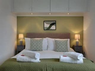 Entire home/flat perfect for contractors - Photo 3