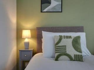 Entire home/flat perfect for contractors - Photo 8