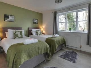 Entire home/flat perfect for contractors - Photo 9