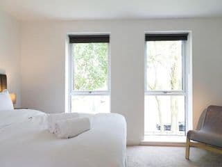 Pass the Keys Cheerful 4 Bed Central Townhouse Garden & Parking - Photo 12