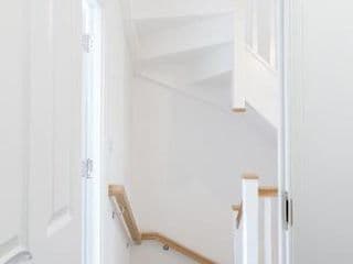 Pass the Keys Cheerful 4 Bed Central Townhouse Garden & Parking - Photo 18