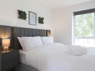 Pass the Keys Cheerful 4 Bed Central Townhouse Garden & Parking - Photo 6