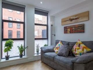 Pass the Keys New Modern, Central Jewellery Quarter Apartment