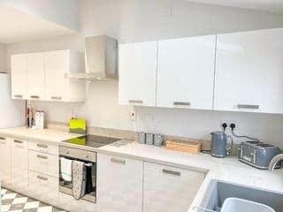 Arden House -Modern, Stylish 3-bed near Solihull, NEC, Resorts World, Airport,HS2