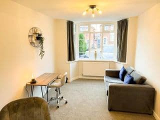 Arden House -Modern, Stylish 3-bed near Solihull, NEC, Resorts World, Airport,HS2 - Photo 24