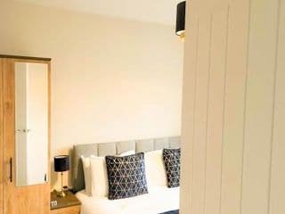 Arden House -Modern, Stylish 3-bed near Solihull, NEC, Resorts World, Airport,HS2 - Photo 7