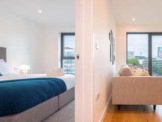 Luxe 1 Bedroom Comfy Apartment - City Centre - Photo 6