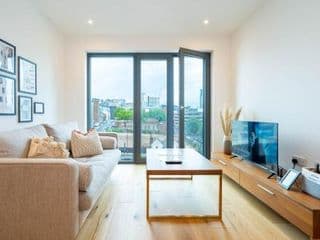 Luxe 1 Bedroom Comfy Apartment - City Centre - Photo 8
