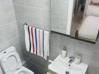 Femros Cosy one bed apt,12mins to Birmingham city ctr - Photo 9