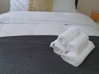 CONTRACTORS & FAMILIES 5 BEDROOM HOUSE 7 BEDS - WIFI *GARDEN* PARKING - Photo 6