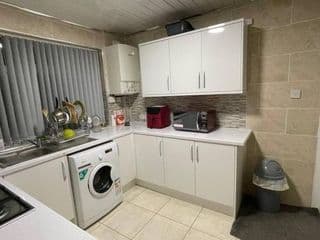 Large Beautiful 3 Bed house in City of Birmingham - Photo 15