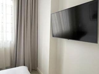 OneFiveSix - Unique Apartments - Photo 3