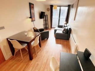 Cosy 1-bedroom Flat, Birmingham City Centre, The Arcadian by Lark Accommodation - Photo 8
