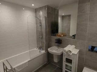 Treasured 1 Bedroom Jewellery Quarter Apartment - Photo 14