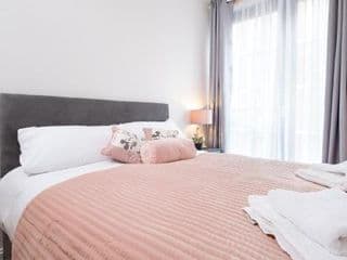 Fairytale 2 Bedroom Apartment City Centre Free Parking - Photo 13