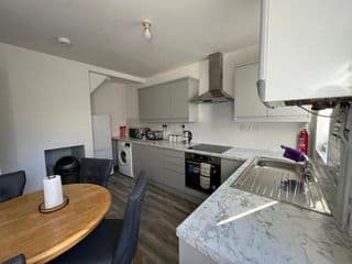 Cosy home near NEC, BHX Bullring & Solihull - Photo 16