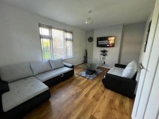 Cosy home near NEC, BHX Bullring & Solihull - Photo 4