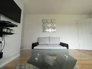 Cosy home near NEC, BHX Bullring & Solihull - Photo 10