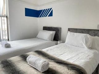St Peter's Shared House - Photo 24