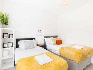 Beautiful 6 bedroom house for 15 guests next to Edgbaston Stadium - Photo 14