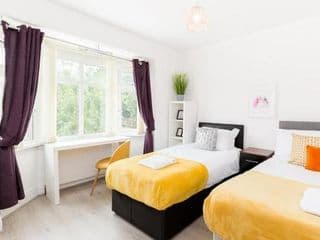 Beautiful 6 bedroom house for 15 guests next to Edgbaston Stadium - Photo 20