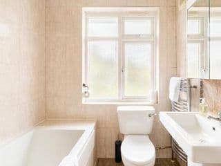 Beautiful 6 bedroom house for 15 guests next to Edgbaston Stadium - Photo 4