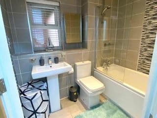 Swanky 2 BDR Apt/Jewellery Quarters/Free Parking - Photo 4