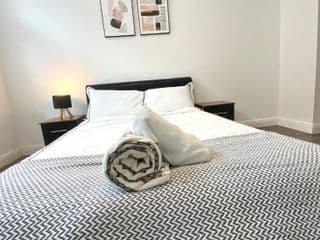 Swanky 2 BDR Apt/Jewellery Quarters/Free Parking - Photo 9