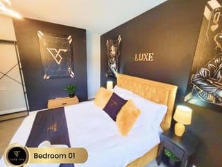 Requin Holiday Home Luxury 4 Bedroom, City Centre - Photo 22