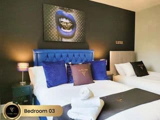 Requin Holiday Home Luxury 4 Bedroom, City Centre - Photo 23