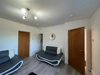 Cosy, Modern Home Near BHX, NEC and City Centre - Photo 2