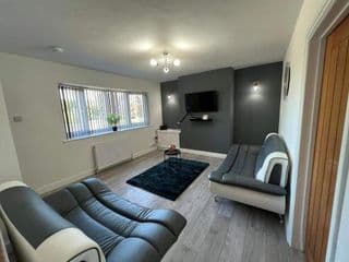 Cosy, Modern Home Near BHX, NEC and City Centre - Photo 9