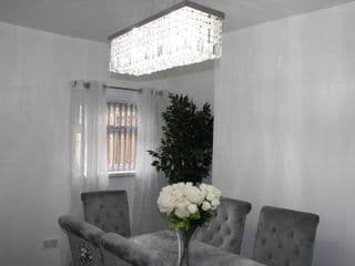 Luxury 3 Bedroom House - Photo 13