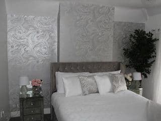 Luxury 3 Bedroom House - Photo 19
