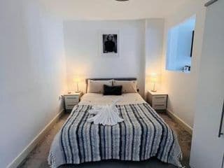 Cotton Apartment Chinatown Central Stay - Photo 12