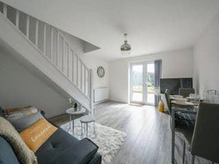 Stylish 2-bed home - For Company contractor and Leisure stays - NEC, Airport, HS2, Contractors, Resort World - Photo 11