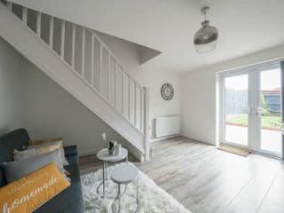 Stylish 2-bed home - For Company contractor and Leisure stays - NEC, Airport, HS2, Contractors, Resort World - Photo 16