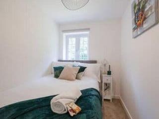 Stylish 2-bed home - For Company contractor and Leisure stays - NEC, Airport, HS2, Contractors, Resort World - Photo 5